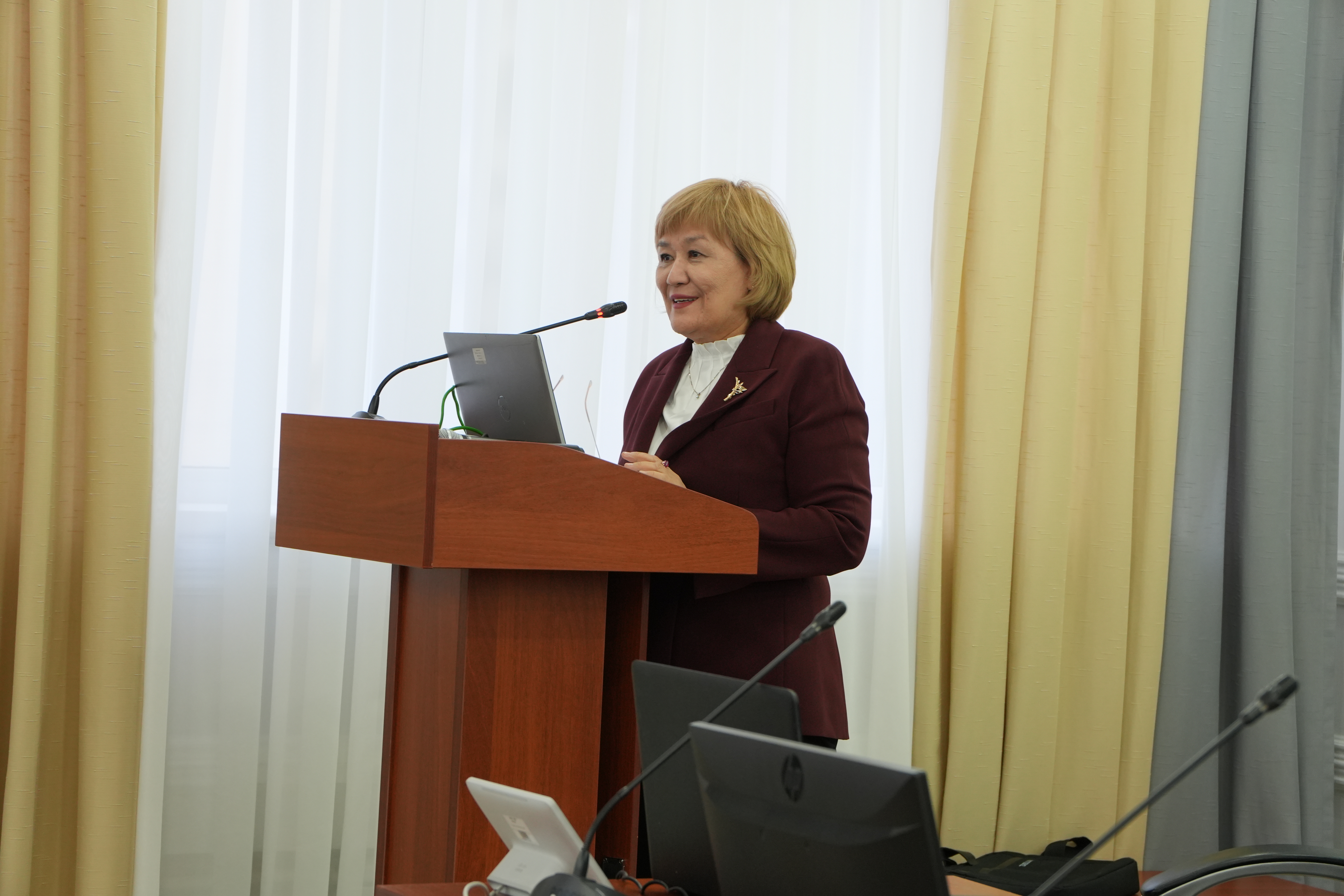 Состоялось первое заседание Сената в новом 2026-2027 учебном году