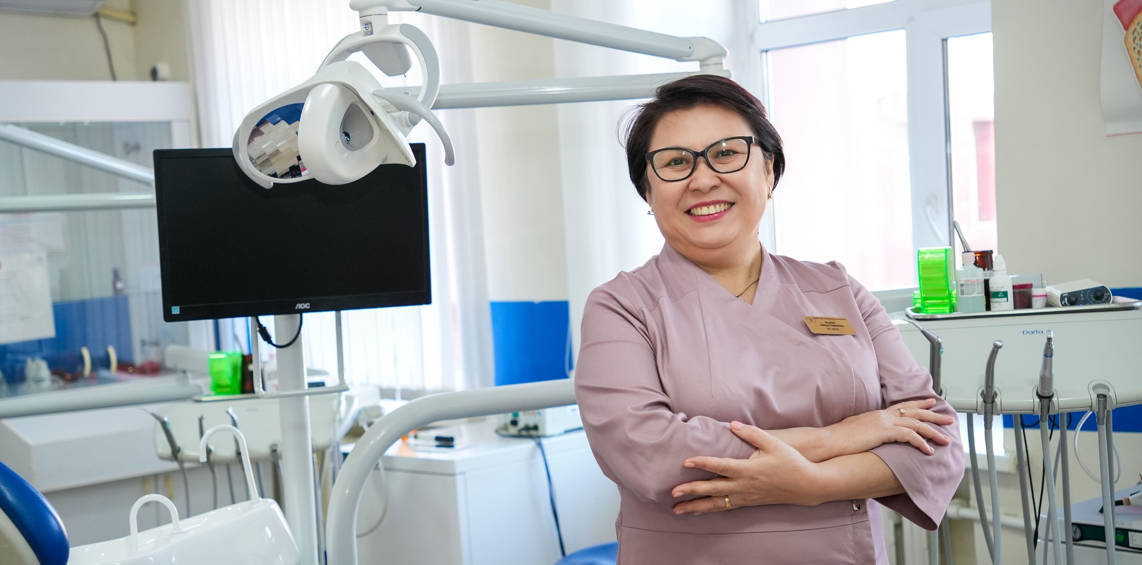 Стоматология мектебінің деканы